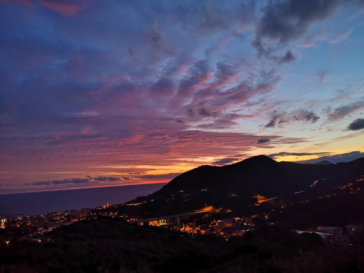 Villa La Vivagna - Casa Vista Mare Tra Gli Ulivi Leivi Exterior foto